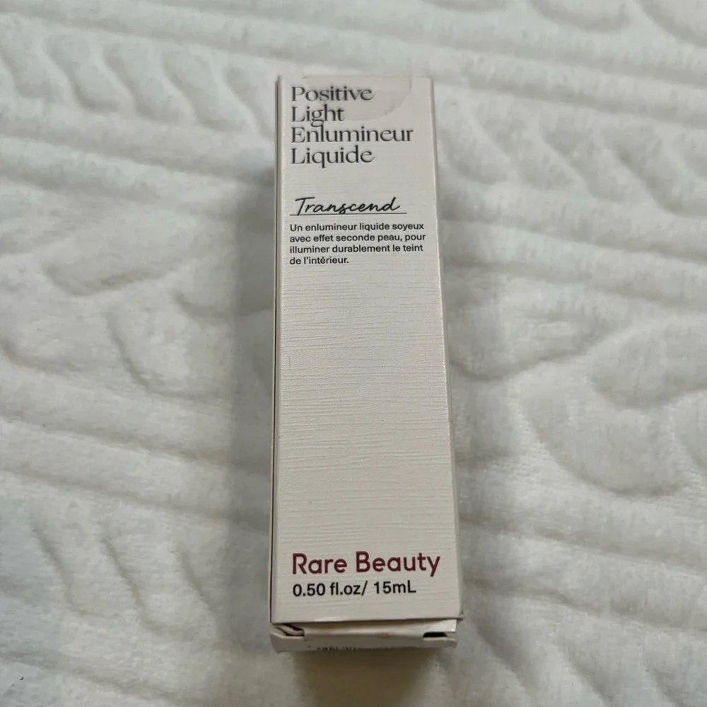 💗 Rare Beauty - Positive‎ Light Liquid Luminizer Highlighter